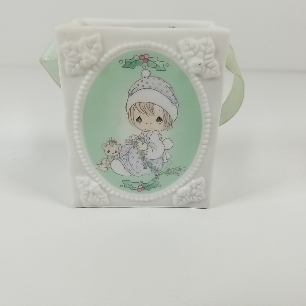 Vtg Precious Moments Cat Gift Bag Friends‎ Ornament Porcelain White 1994 Enesco